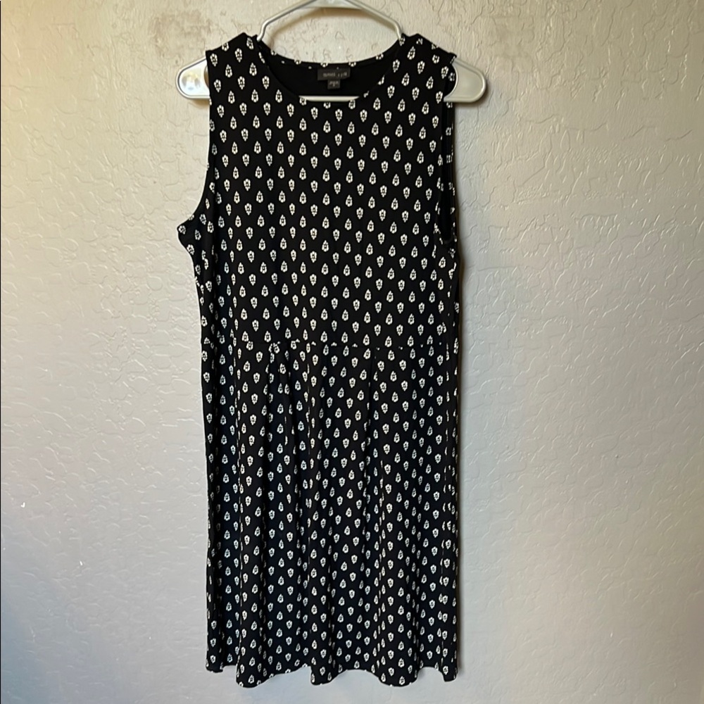 J JILL Black and White Sleeveless Dress size M, EUC
